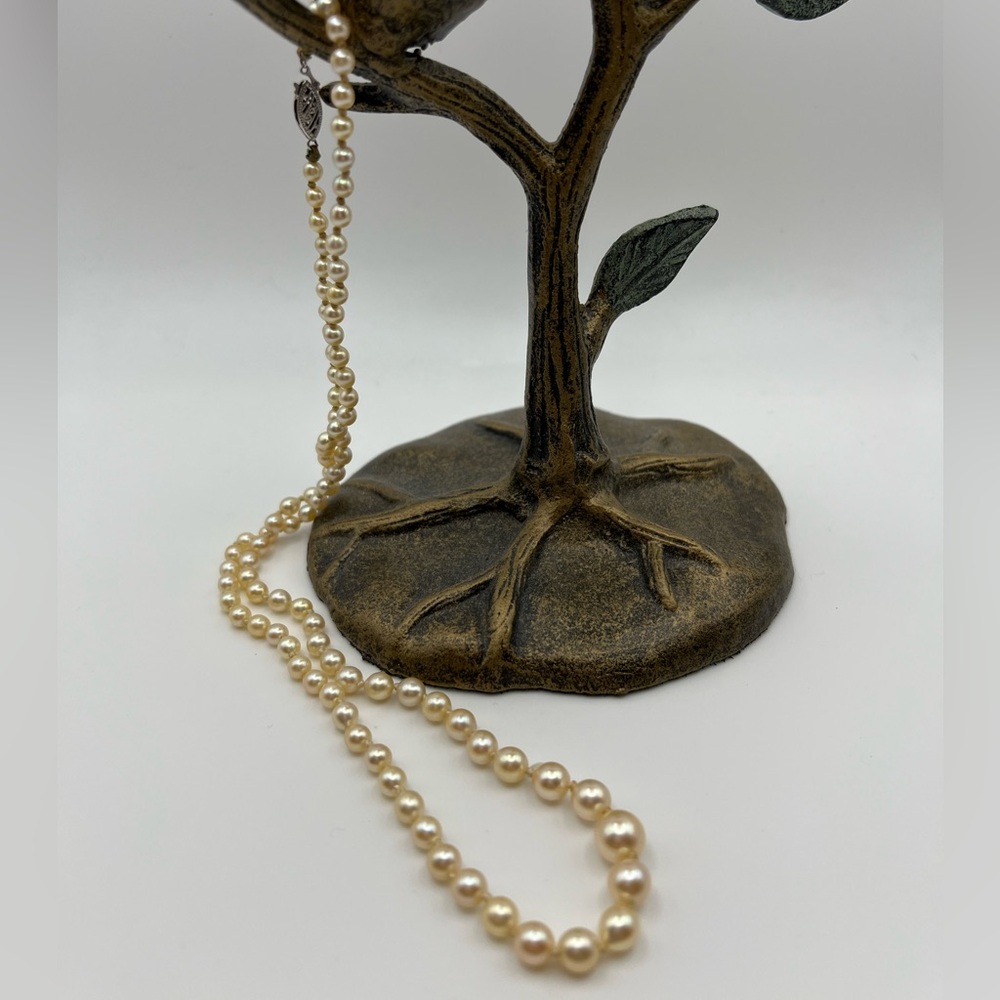 Vintage Hand Knotted Pearl Necklace with 10k White Gold Clasp